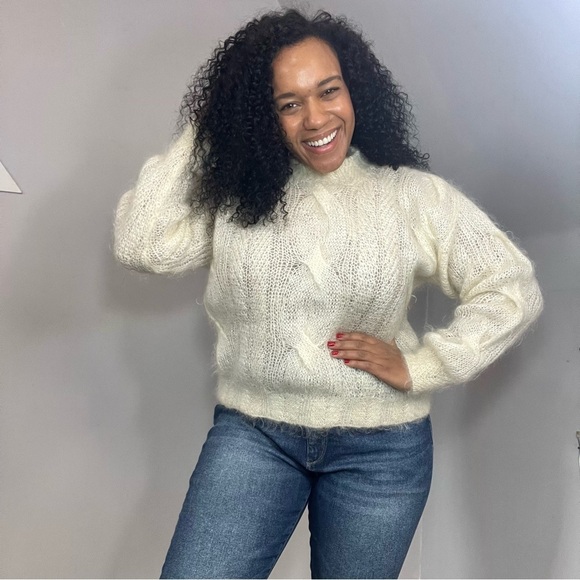 Vintage Sweaters - Vintage Talbot Mohair Cozy Fuzzy White Sweater Knit Boho Ski Cabin Mockneck Boho